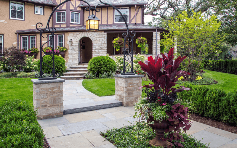 Professional Mulch Installation